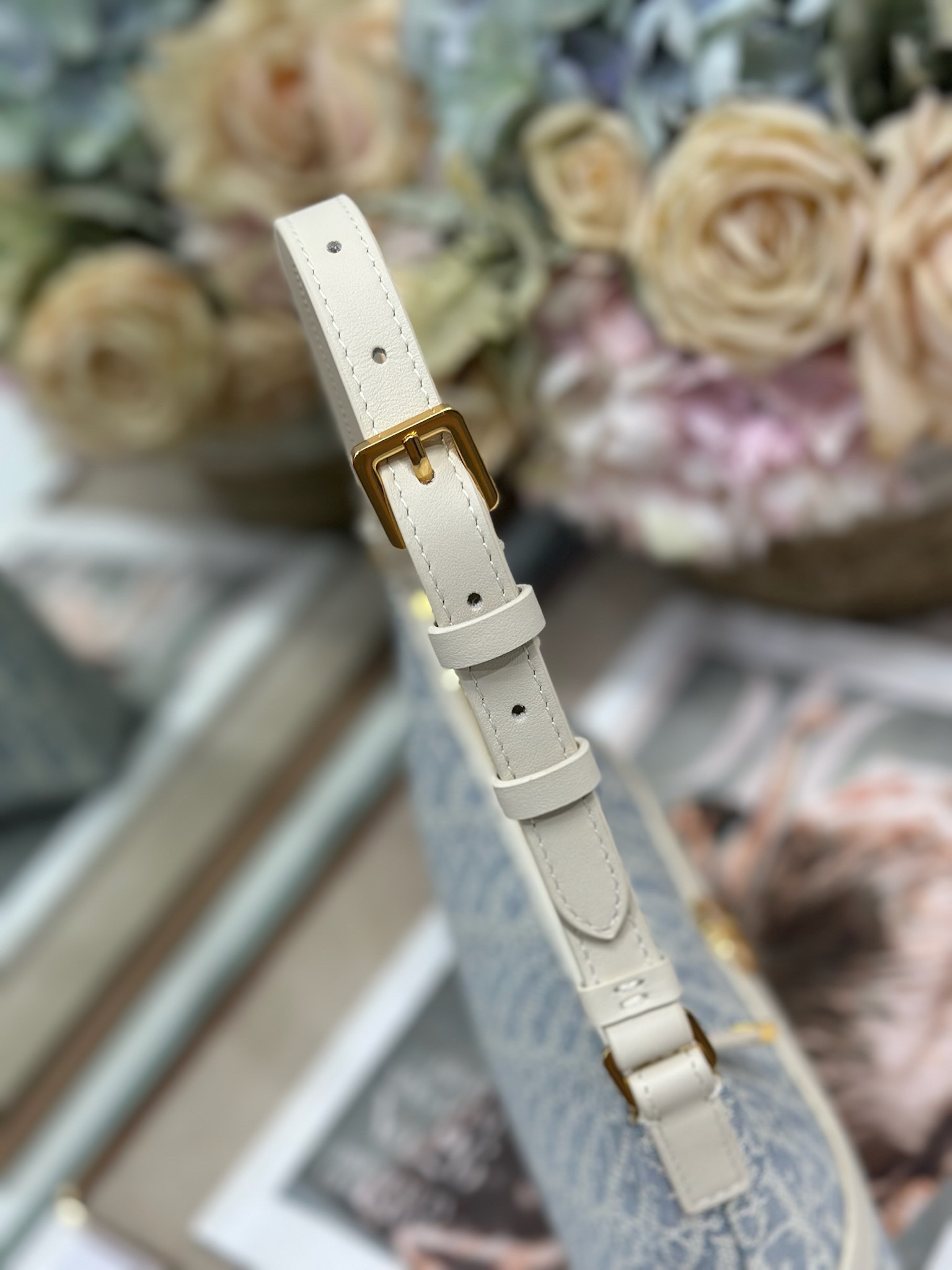 DIOR 30 Montaigne