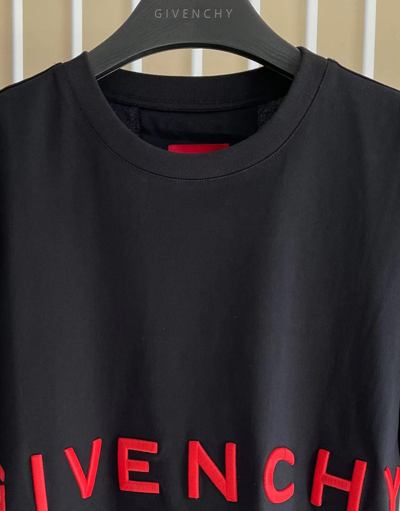 Givenchy Tshirt